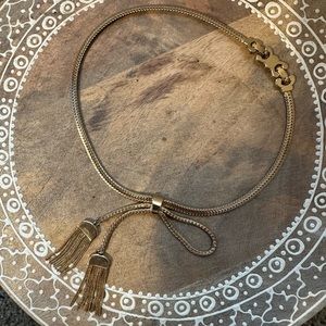 Beautiful vintage Monet necklace
